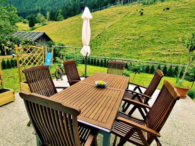 Large Detached Holiday Home In Muhr Exterior foto